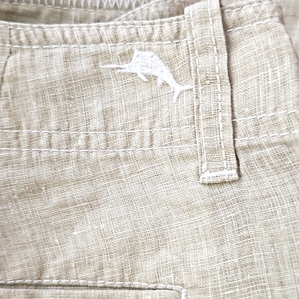 Tommy Bahama Sea Glass Bermuda. - Picture 8 of 9